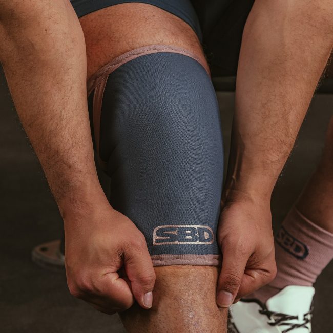 Knee-Sleeves-Men-03.jpg