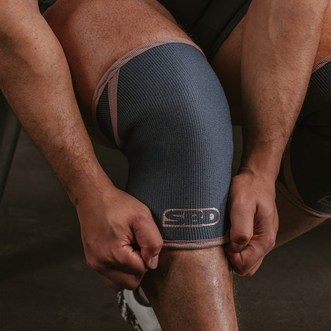 Powerlifting-Knee-Sleeves-Men-03.jpg
